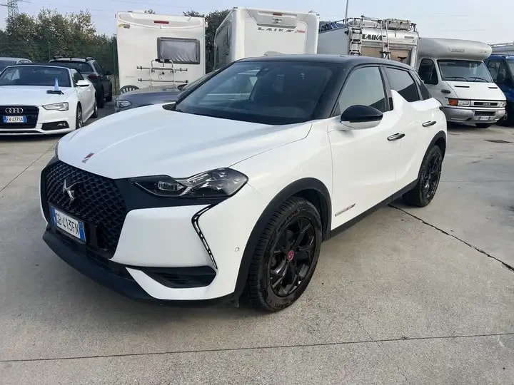 DS Automobiles 3 Crossback DS3 1.2 Performance Line 100cv 2020 usata — foto 1