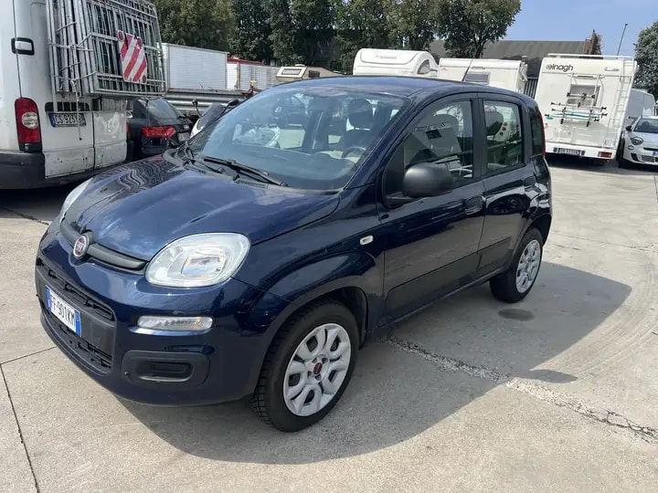 Fiat Panda 0.9 t.air t. Lounge s&s 84cv Metano 2016 Citycar, Benzina — usata in vendita a Cologno Monzese (Milano) — foto 1