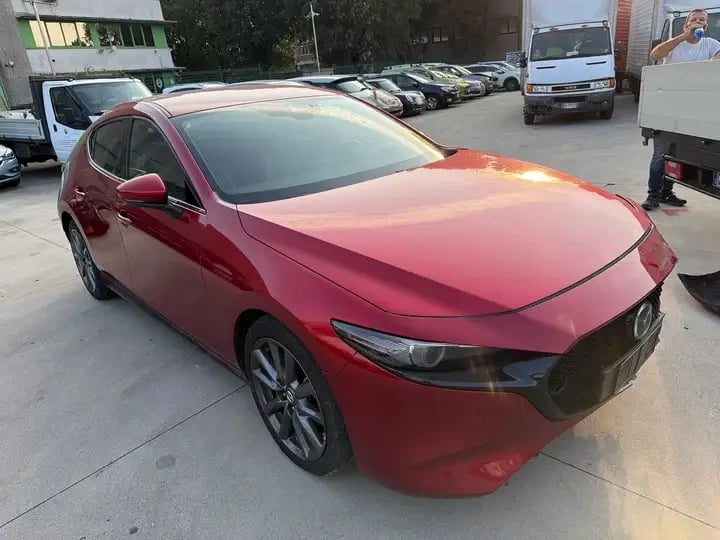 Mazda 3 5p 2.0 m-hybrid Executive 180cv 2020 Berlina, Ibrida — usata in vendita a Cologno Monzese (Milano) — foto 1